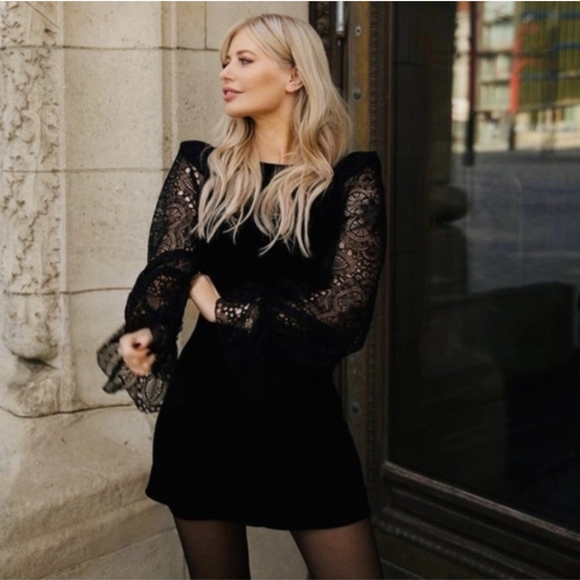 *SOLD* The Vampire’s Wife x H&M Black Velvet and Lace Dress (Size Small) - Picture 5 of 6